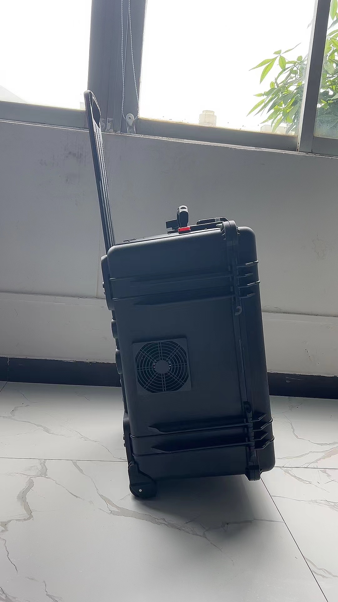 岳阳手拉箱型移动通信干扰器